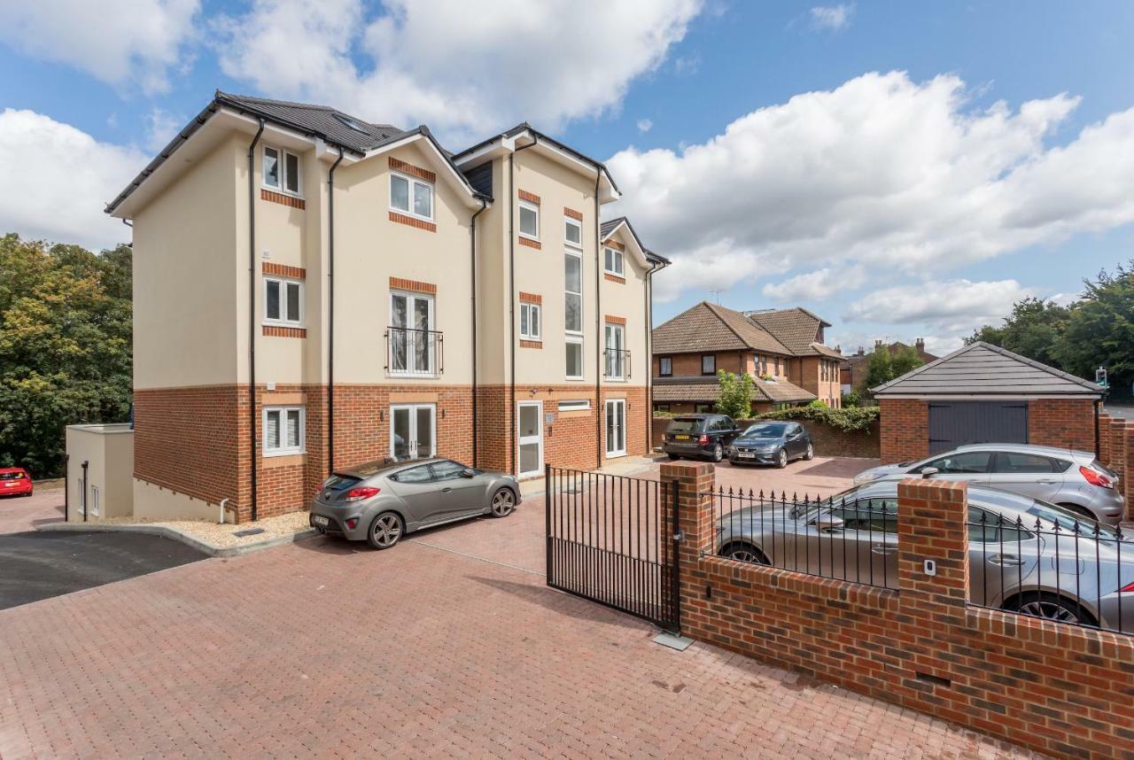 Spire View Apartments Southampton Exterior photo